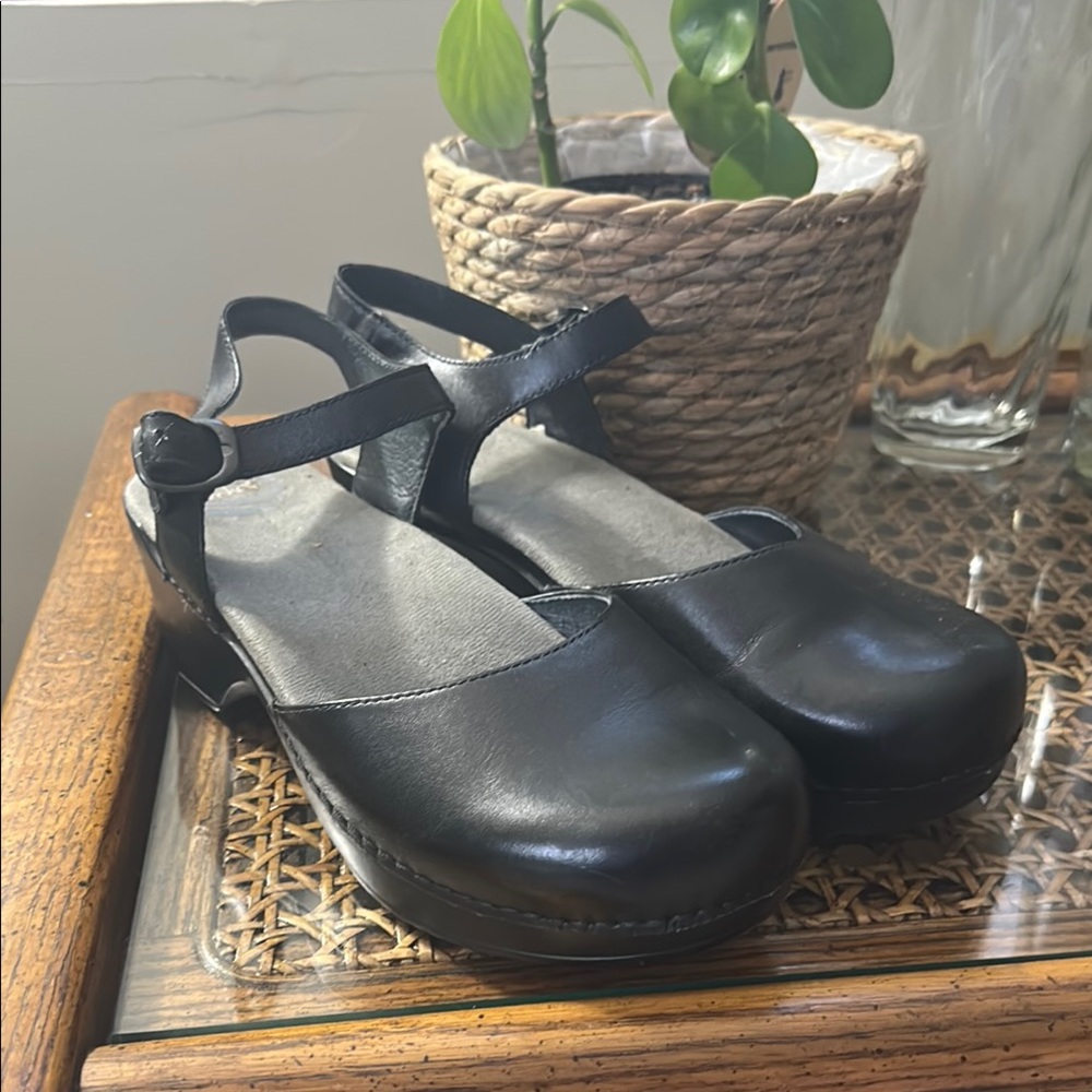 Dansko Leather Black Mules with Chunky Platform Sole with ankle strap